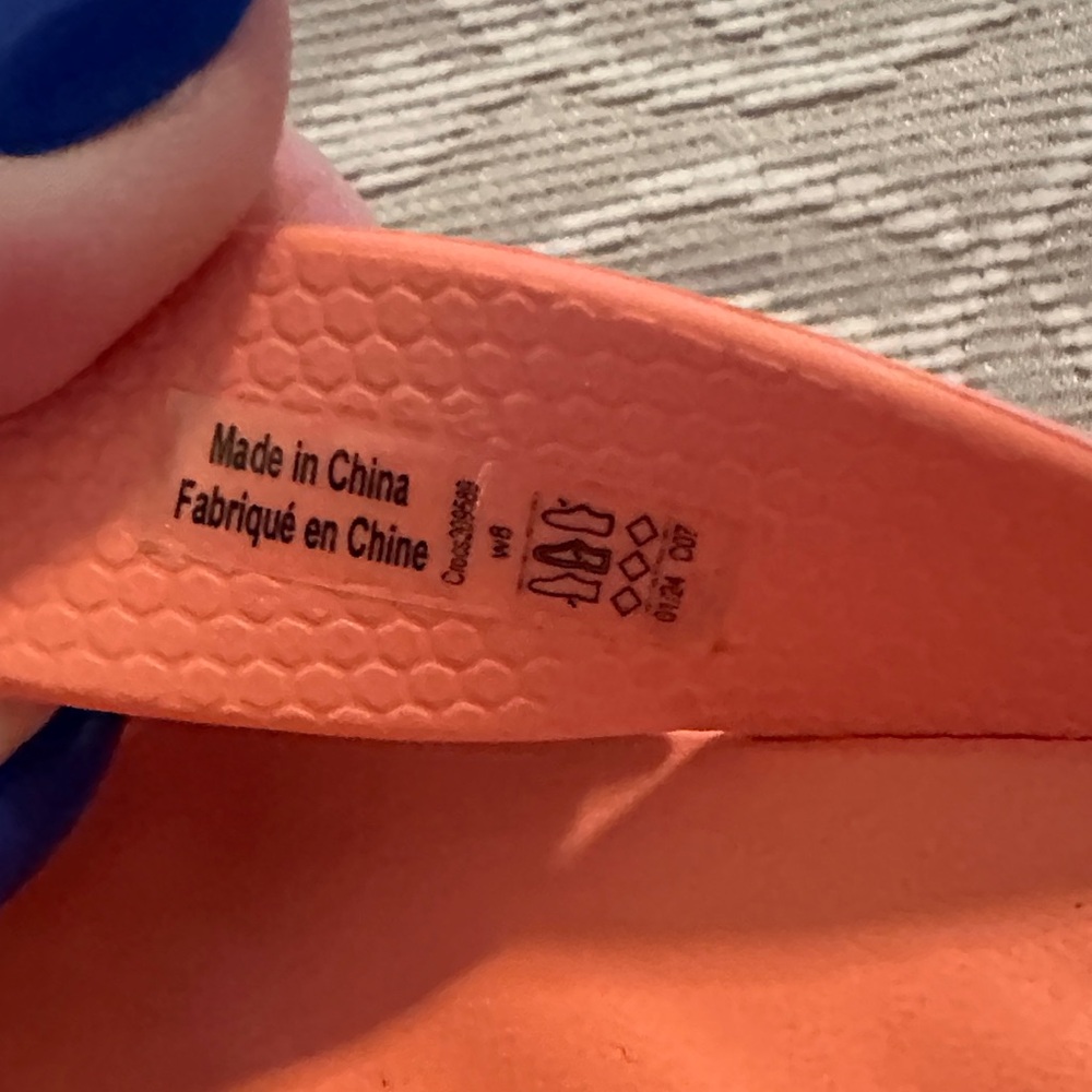 CROCS Women’s Coral Foam Flip Sandals - Picture 6 of 10